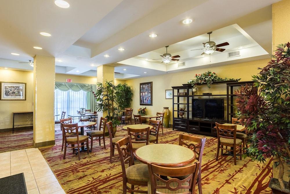 Comfort Suites New Orleans East Экстерьер фото